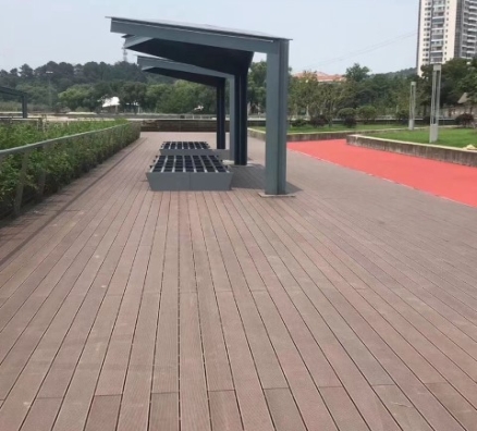 江陰船廠江景平臺翻修項目