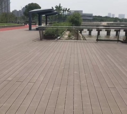 江陰船廠江景平臺翻修項目